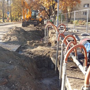 Tiek būvēts maģistrālais kanalizācijas vads Dobeles ielā, Jelgavā